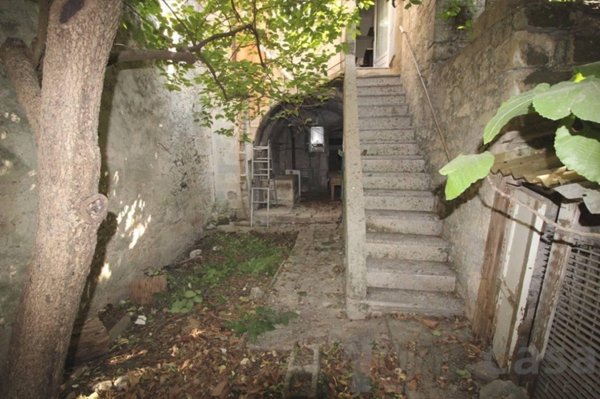 casa indipendente in vendita a Ragusa in zona Ibla