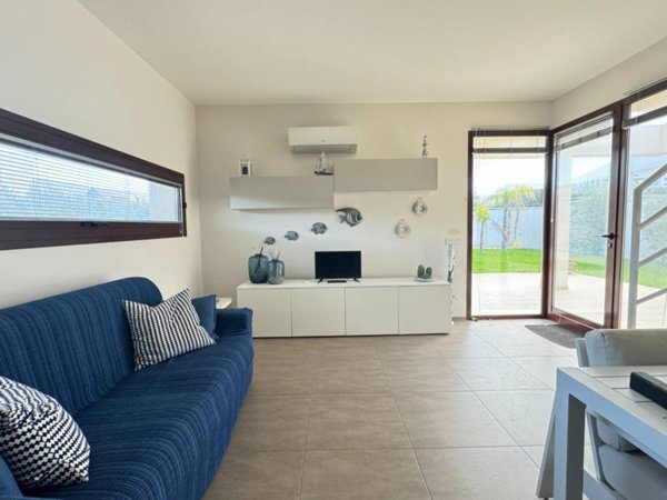 casa indipendente in vendita a Ragusa in zona Marina
