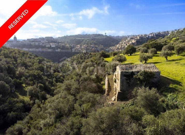 casa indipendente in vendita a Ragusa in zona Ibla
