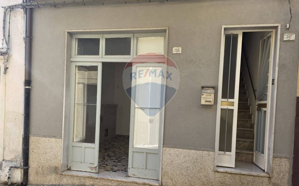 casa indipendente in vendita a Ragusa in zona Ragusa Centro