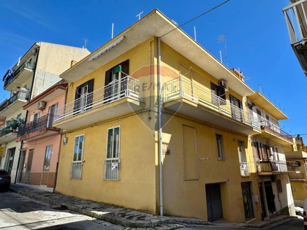 casa indipendente in vendita a Ragusa in zona Ibla