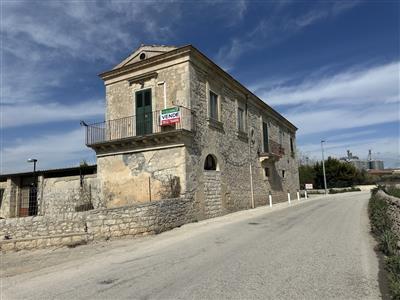 casa indipendente in vendita a Ragusa