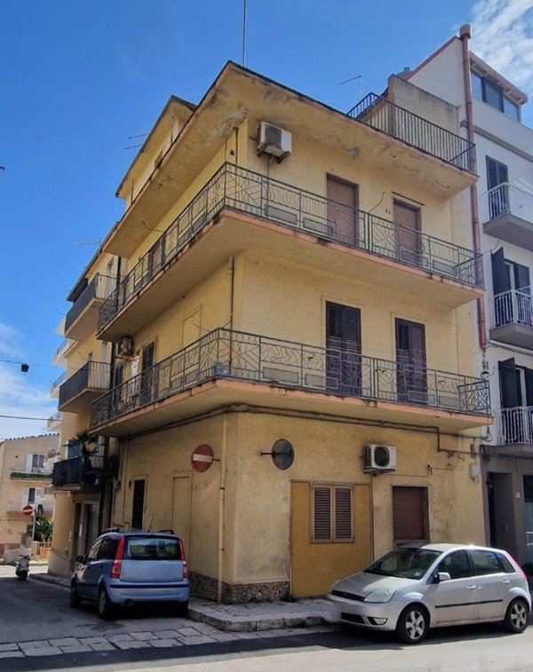 casa indipendente in vendita a Ragusa in zona Ibla