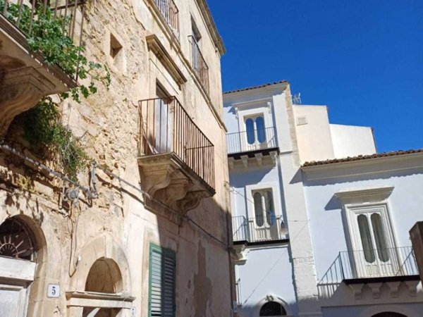 casa indipendente in vendita a Ragusa in zona Ragusa Centro
