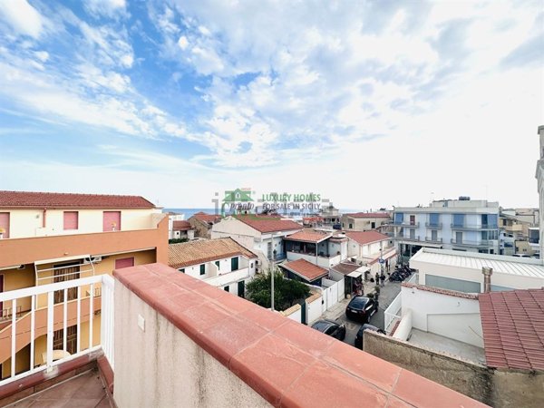 appartamento in vendita a Ragusa in zona Marina