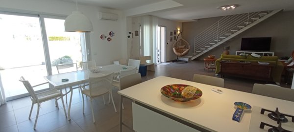 casa indipendente in vendita a Ragusa in zona Marina