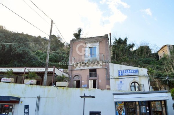 casa indipendente in vendita a Ragusa in zona Ibla