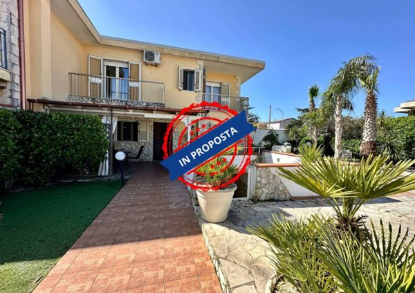 casa indipendente in vendita a Ragusa