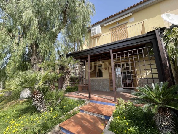 casa indipendente in vendita a Ragusa