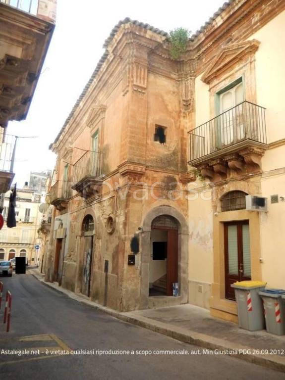 appartamento in vendita a Ragusa in zona Ragusa Centro