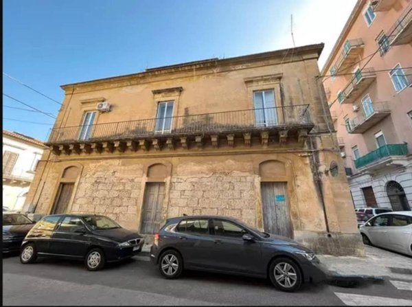 appartamento in vendita a Ragusa in zona Ibla