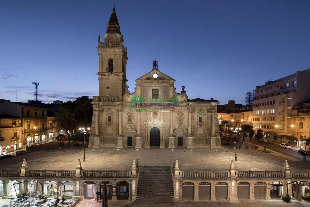 casa indipendente in vendita a Ragusa in zona Ragusa Centro