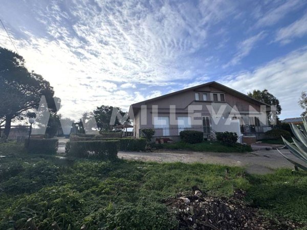 casa indipendente in vendita a Ragusa in zona Donnafugata