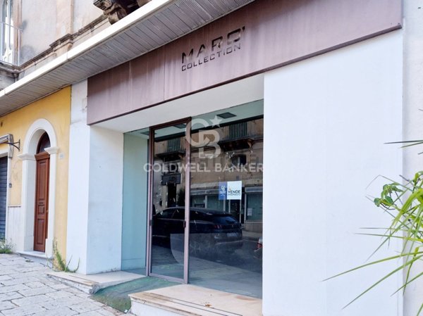 locale commerciale in vendita a Ragusa in zona Ragusa Centro