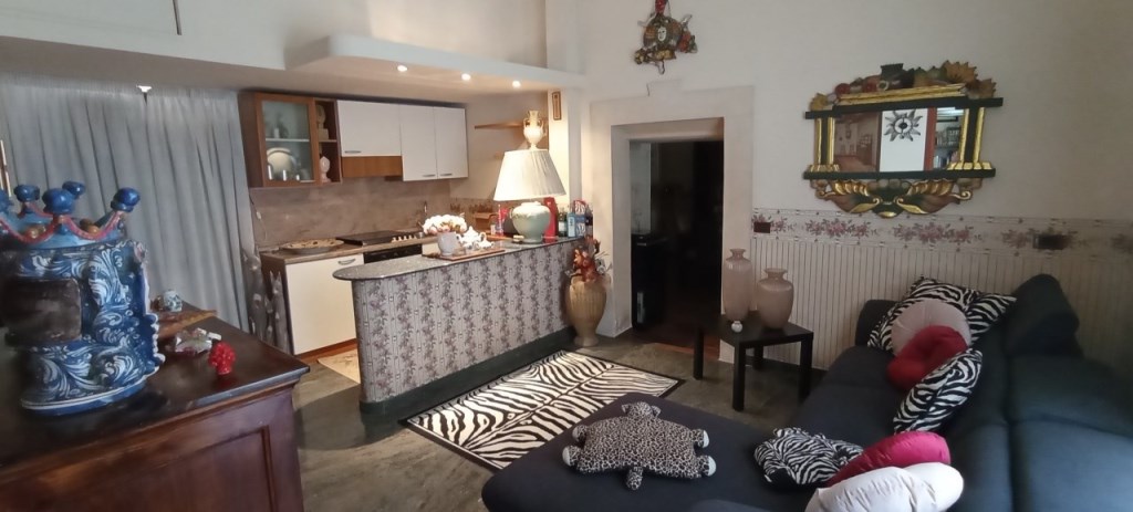 casa indipendente in vendita a Ragusa in zona Ragusa Centro