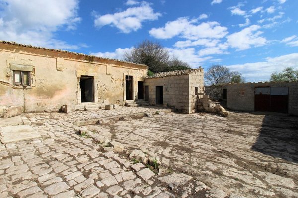 casale in vendita a Ragusa