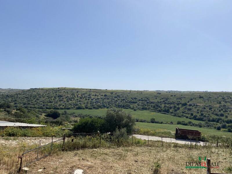 casa indipendente in vendita a Ragusa