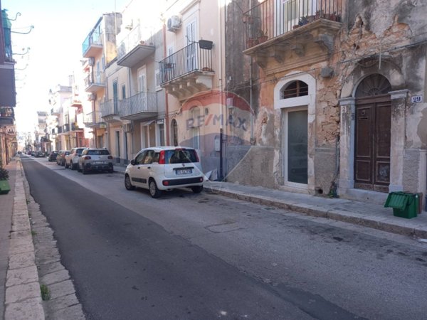 casa indipendente in vendita a Ragusa in zona Ibla