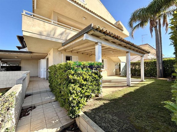 appartamento in vendita a Ragusa in zona Marina