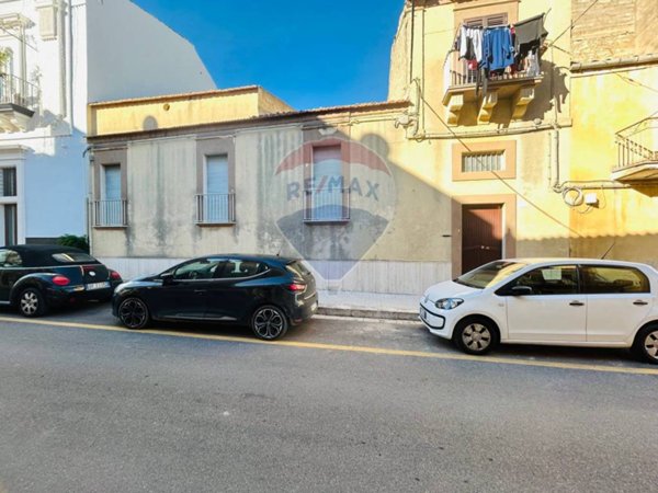 casa semindipendente in vendita a Ragusa in zona Ragusa Centro