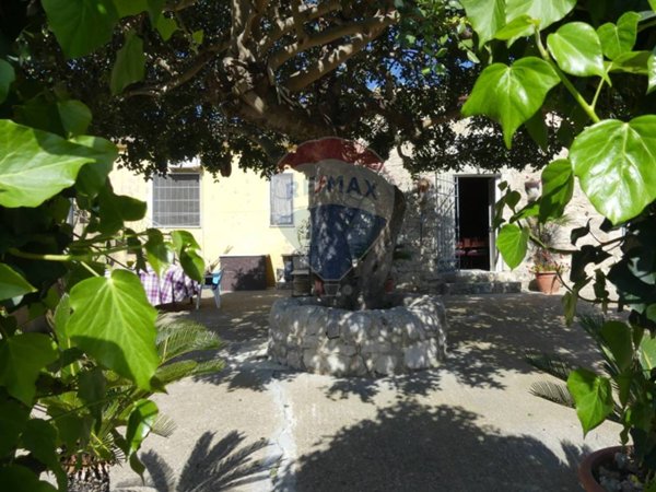 casa indipendente in vendita a Ragusa in zona Ibla