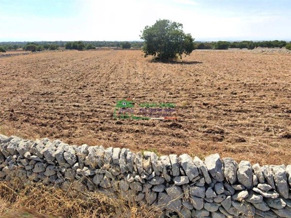 casa indipendente in vendita a Ragusa in zona Marina