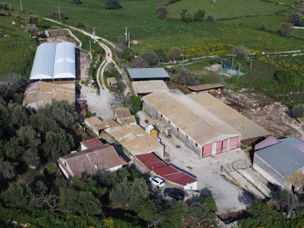 casa indipendente in vendita a Ragusa