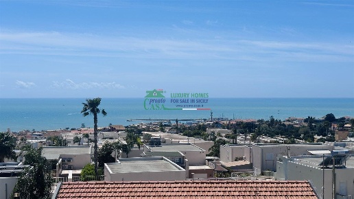 casa indipendente in vendita a Ragusa in zona Ragusa Centro
