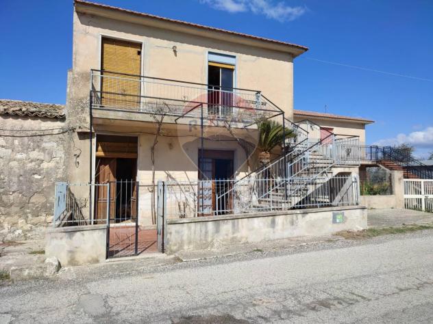 casa indipendente in vendita a Ragusa in zona San Giacomo / Bellocozzo