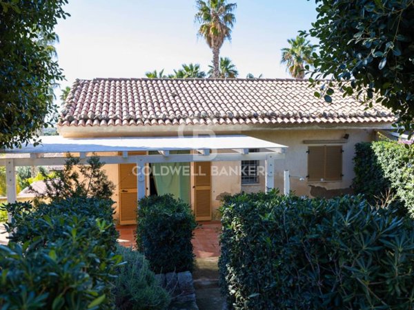 casa indipendente in vendita a Ragusa in zona Ibla