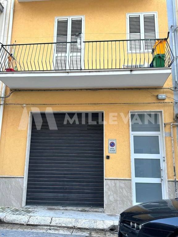 casa indipendente in vendita a Ragusa in zona Ragusa Centro