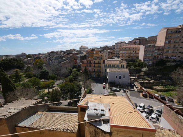 appartamento in vendita a Ragusa in zona Ragusa Centro