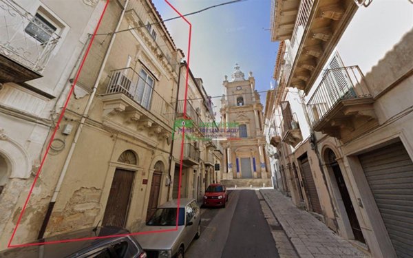 casa indipendente in vendita a Ragusa in zona Ibla