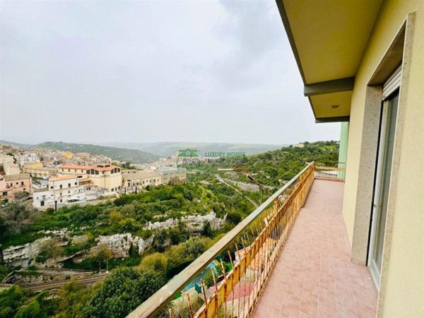 appartamento in vendita a Ragusa in zona Ragusa Centro