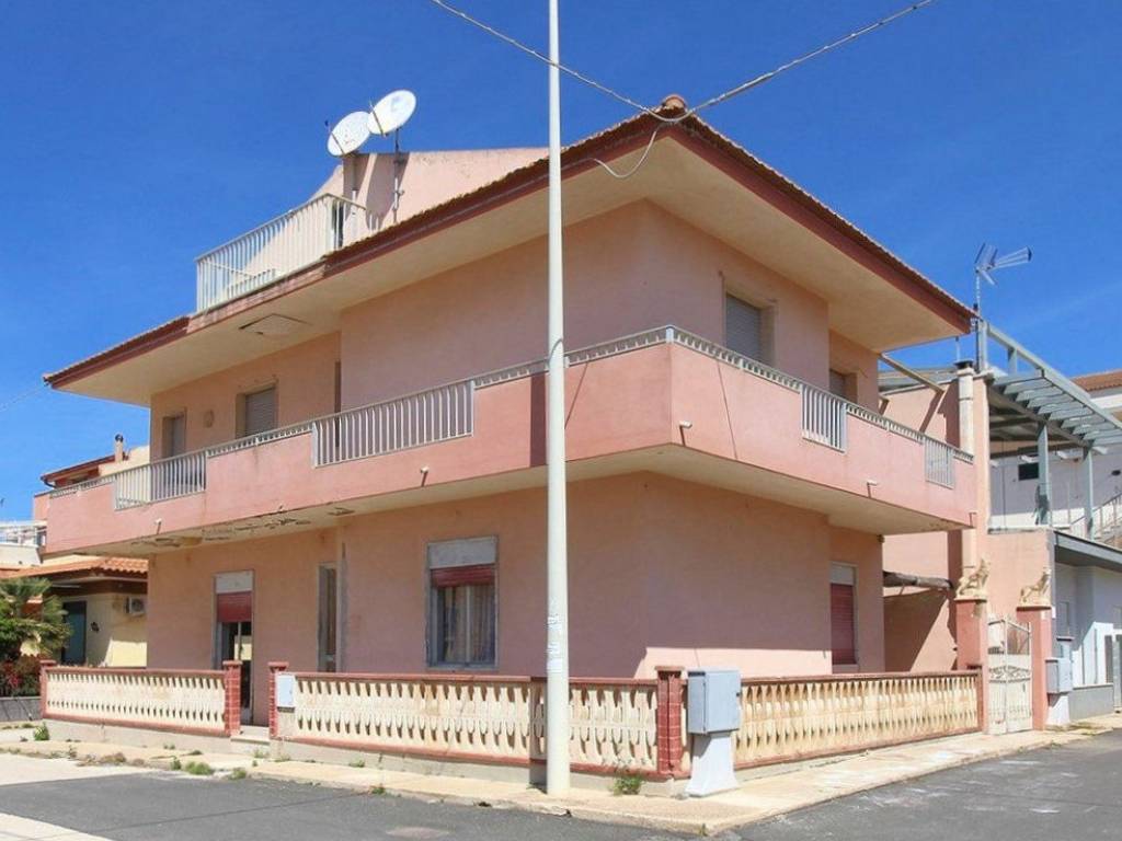casa indipendente in vendita a Ragusa