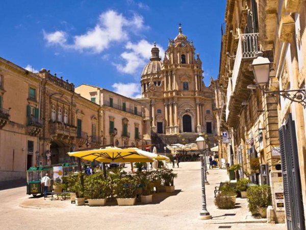 casa indipendente in vendita a Ragusa in zona Ibla