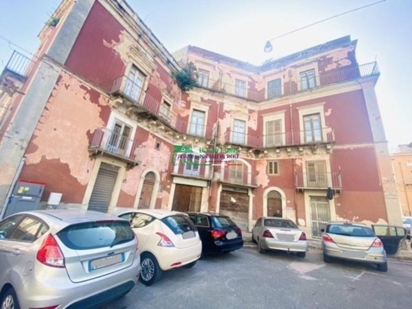 casa indipendente in vendita a Ragusa