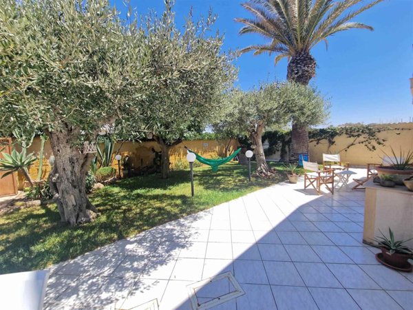 casa indipendente in vendita a Ragusa in zona Punta Braccetto