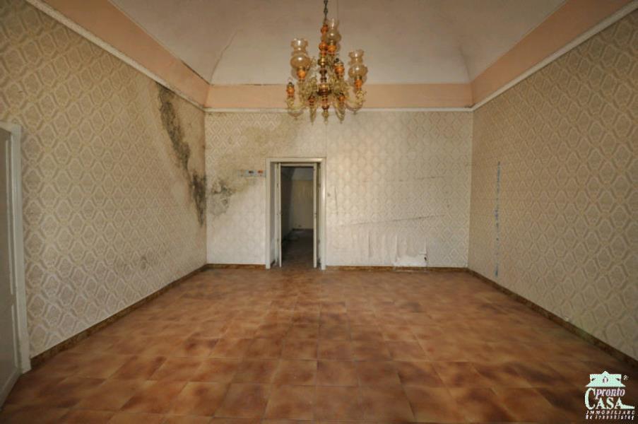 casa indipendente in vendita a Ragusa in zona Ibla
