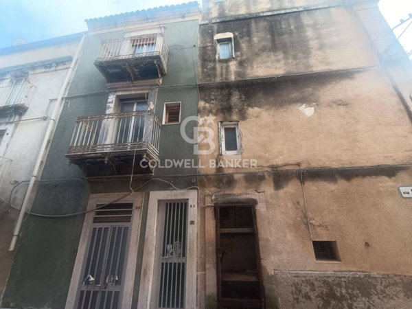 casa indipendente in vendita a Ragusa in zona Ragusa Centro