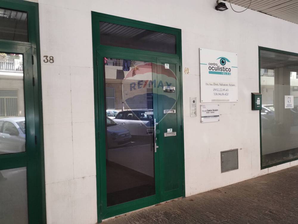 ufficio in vendita a Ragusa in zona Ragusa Centro