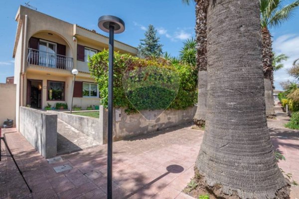 casa indipendente in vendita a Ragusa