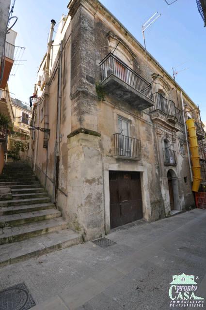 casa indipendente in vendita a Ragusa in zona Ibla