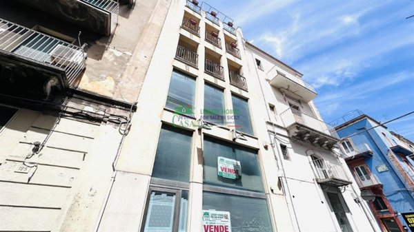 locale commerciale in vendita a Ragusa in zona Ragusa Centro