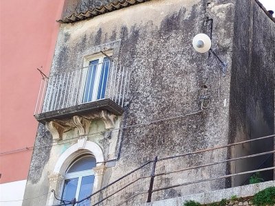 casa indipendente in vendita a Ragusa in zona Ibla