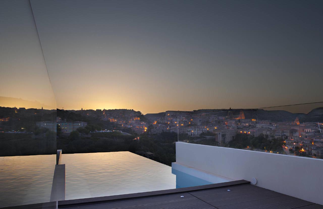 casa indipendente in vendita a Ragusa in zona Ibla