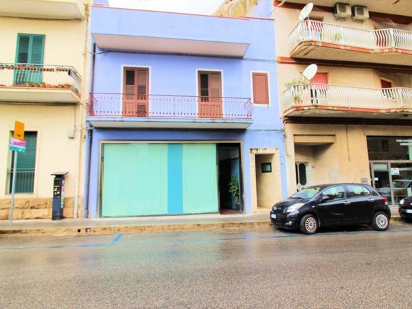 negozio in vendita a Ragusa in zona Ibla