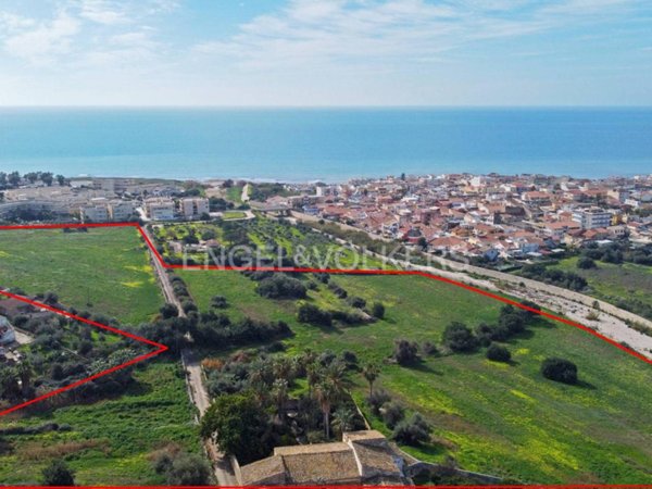 casa indipendente in vendita a Ragusa in zona Marina