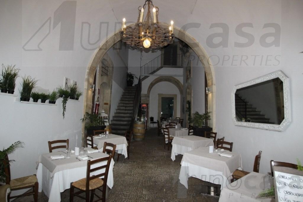 negozio in vendita a Ragusa in zona Ibla