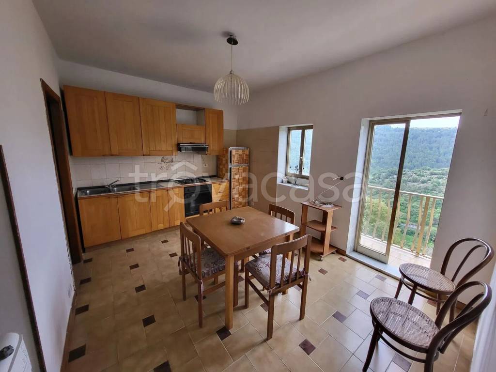 casa indipendente in vendita a Ragusa in zona Ibla